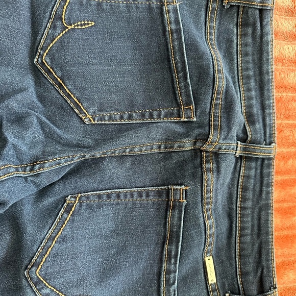 INC Jeans 8 Petite - Picture 7 of 9